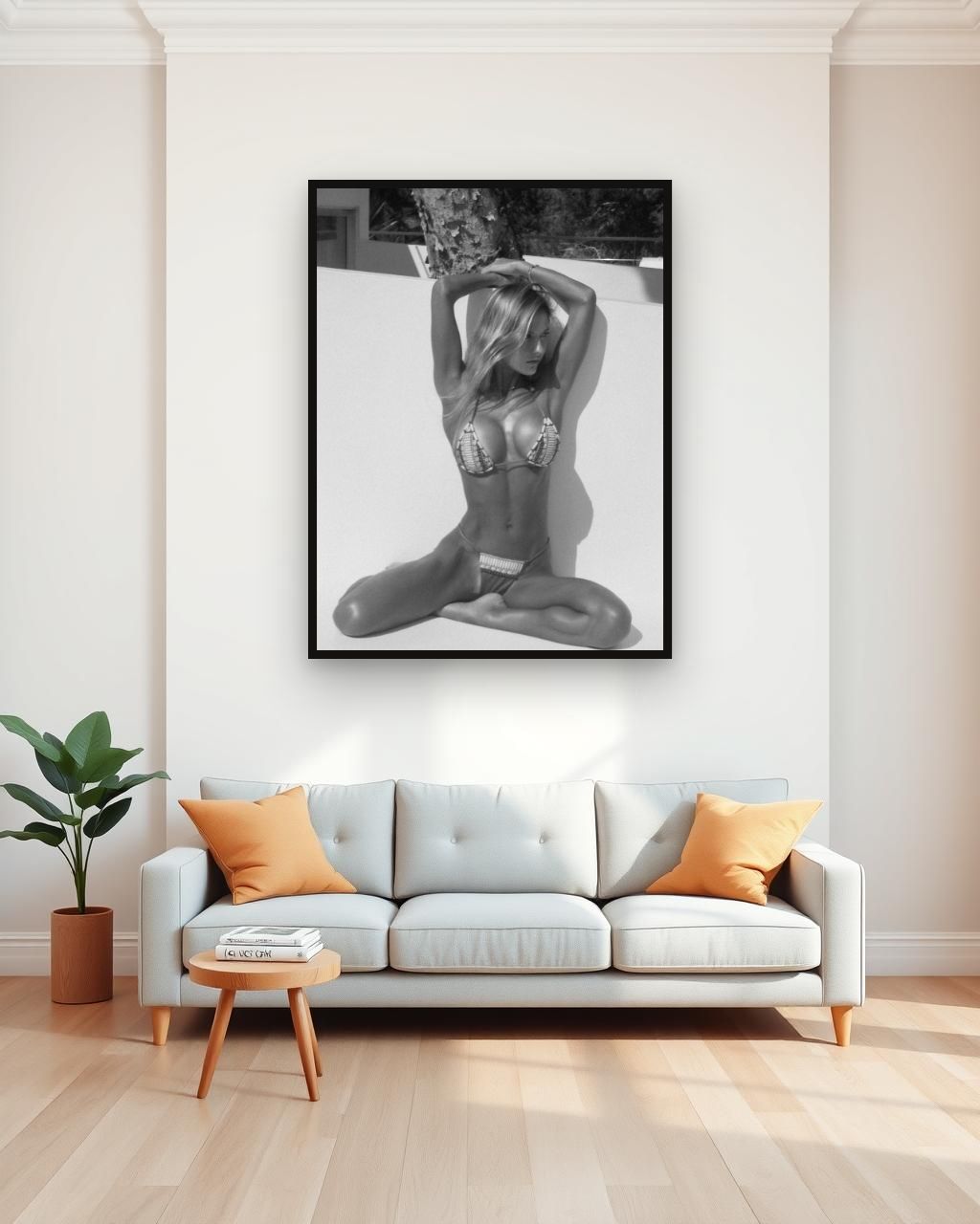 Obra en blanco y negro enmarcada en una pared